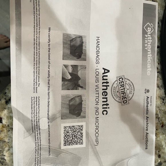 Louis Vuitton Saint Jacques Black EPI Leather - Picture 5 of 5